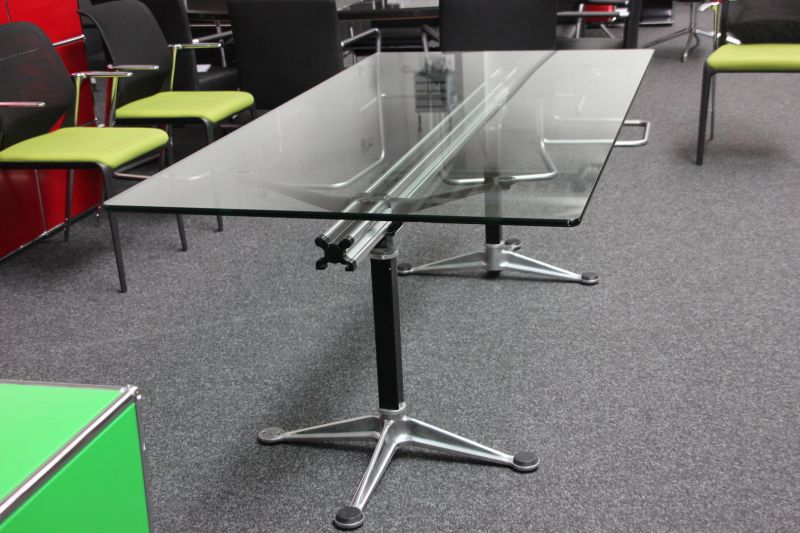 Herman Miller Burdick Konferenztisch Glas 200 x 100 cm