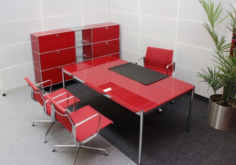 Usm Haller Bureau Verre Rouge 200 X 100 Cm Bureaux Usm Haller Classiques Du Design Sebworld Fr