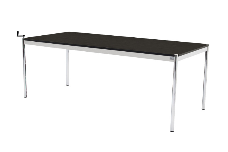 USM Haller Schreibtisch 200 x 100 cm höhenverstellbar (bis 86 cm) Holz / Schwarz